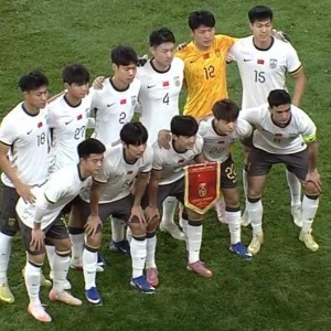 杜月徵不讲理世界波破门！U23国足1-0小胜越南队，1胜2平屈居亚军